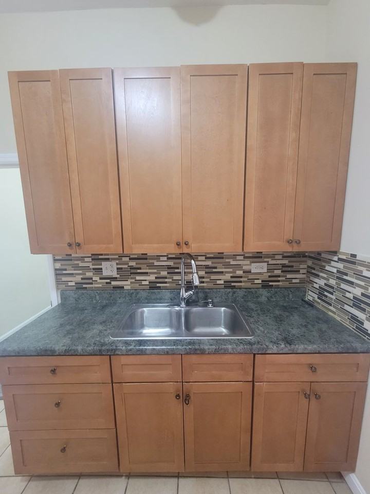 1827 S. May - Photo 3 of 34