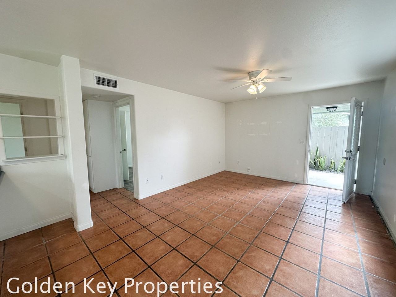 2015 Stewart St #B1 - Photo 2 of 15