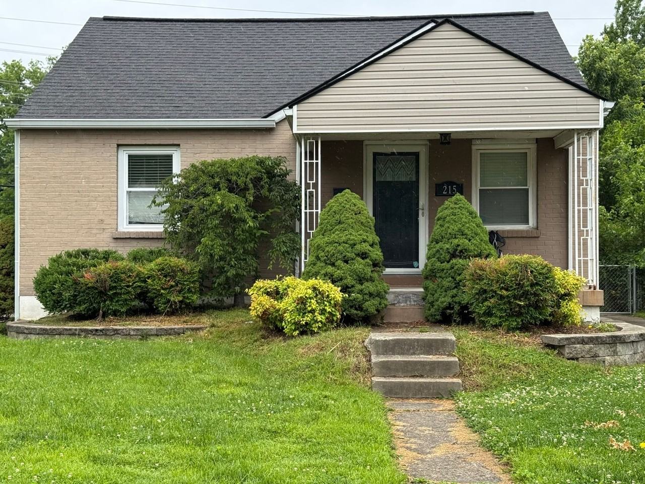 215 Freeman Ave - Photo 2 of 2