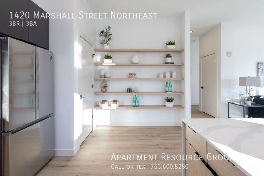 1420 Marshall St Ne - Photo 3 of 17