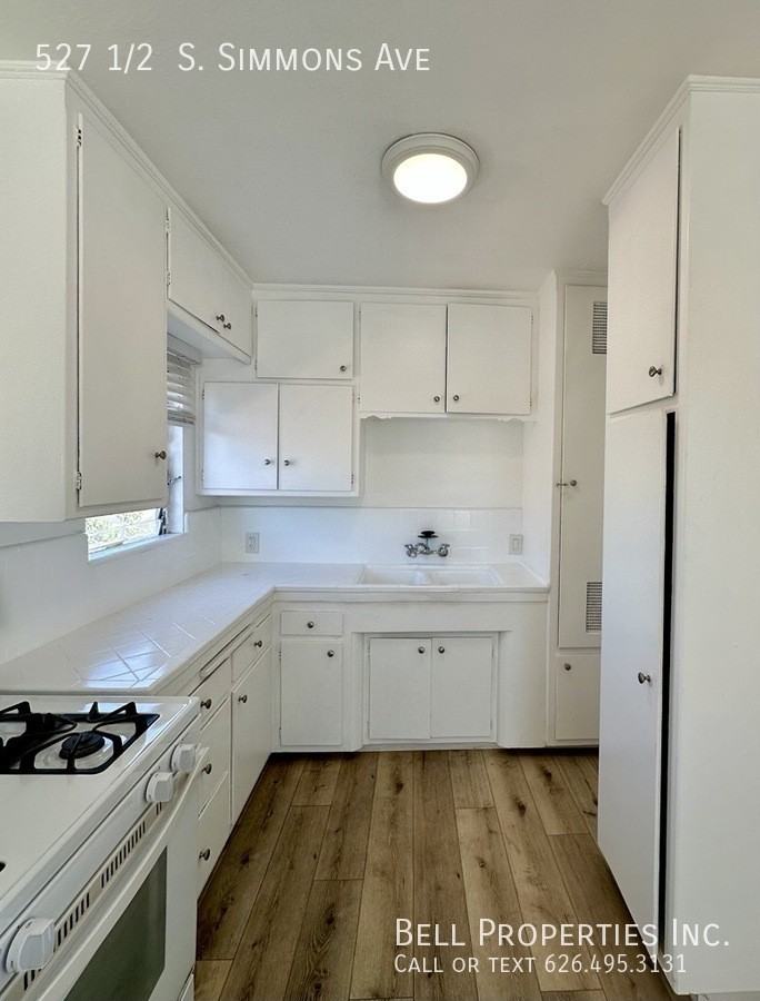 527 1/2 Simmons Ave - Photo 3 of 7