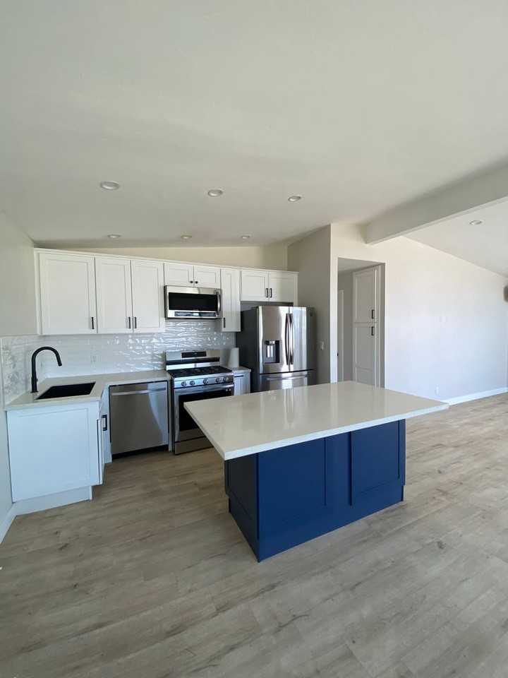 347 Donax Ave - Photo 5 of 33