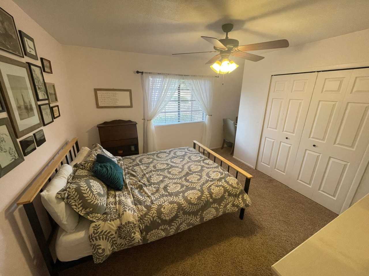 2046 Piccadilly Ln - Photo 4 of 39