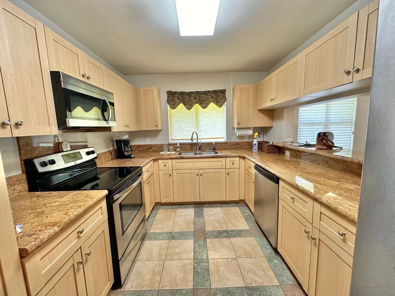 644 Meakanu Ln #1901 - Photo 2 of 20