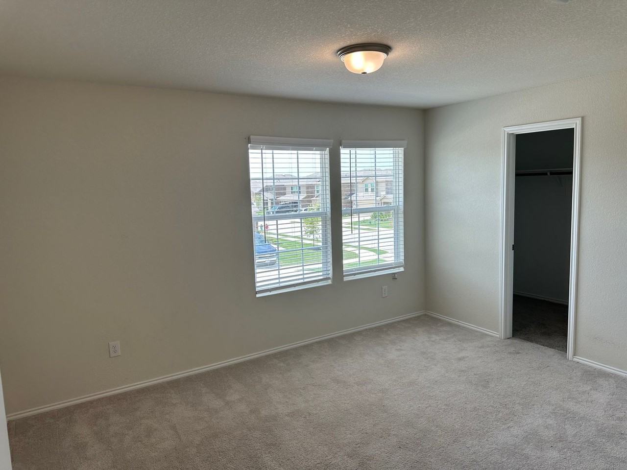 807 Ozark Path - Photo 2 of 18