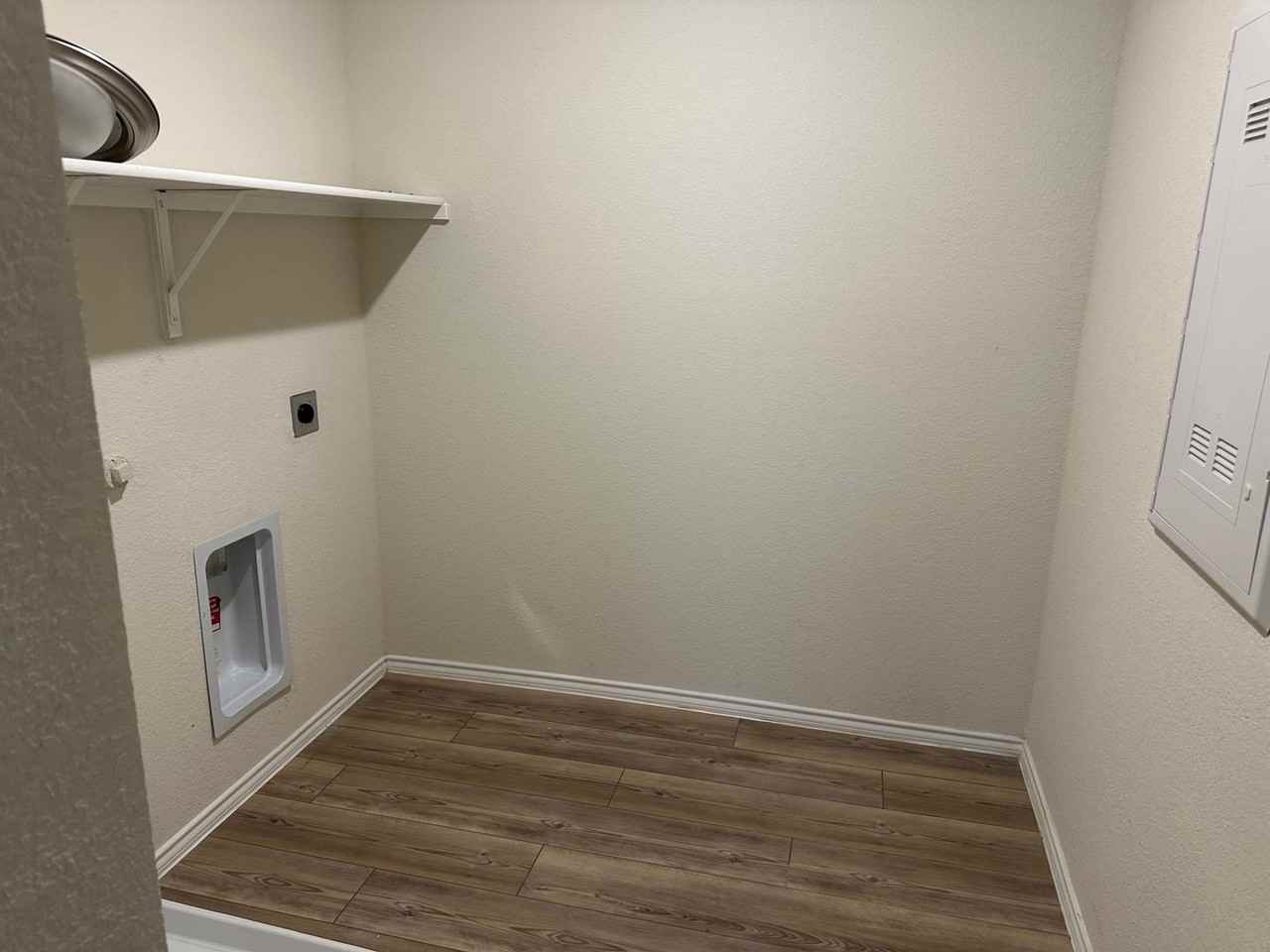 807 Ozark Path - Photo 4 of 18