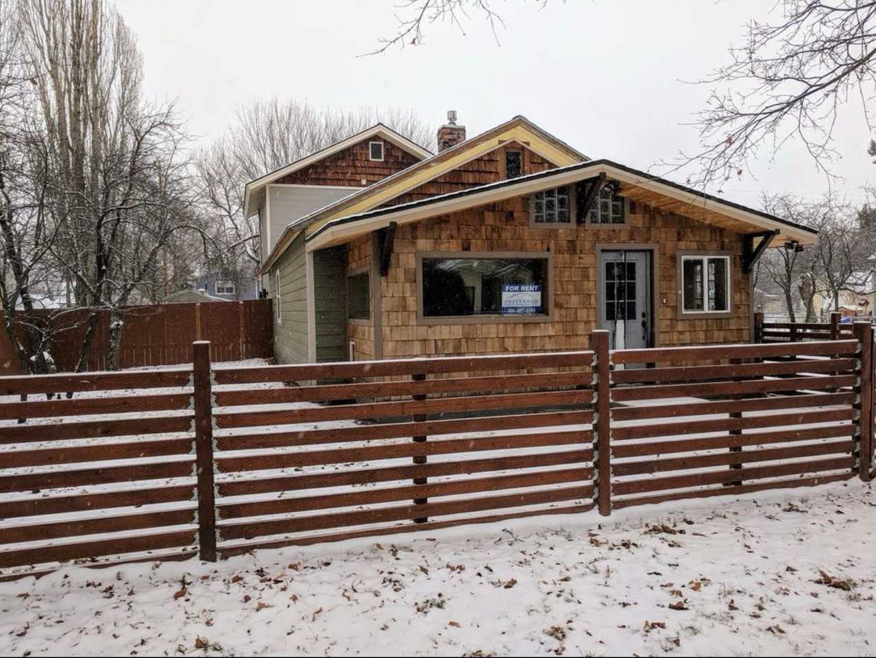627 9th Ave W - Photo 2 of 9