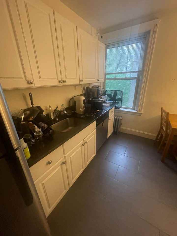 1836 Commonwealth Avenue - Photo 6 of 9