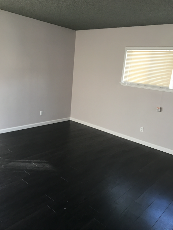 Lomelk Bungalows LLC - Photo 3 of 16