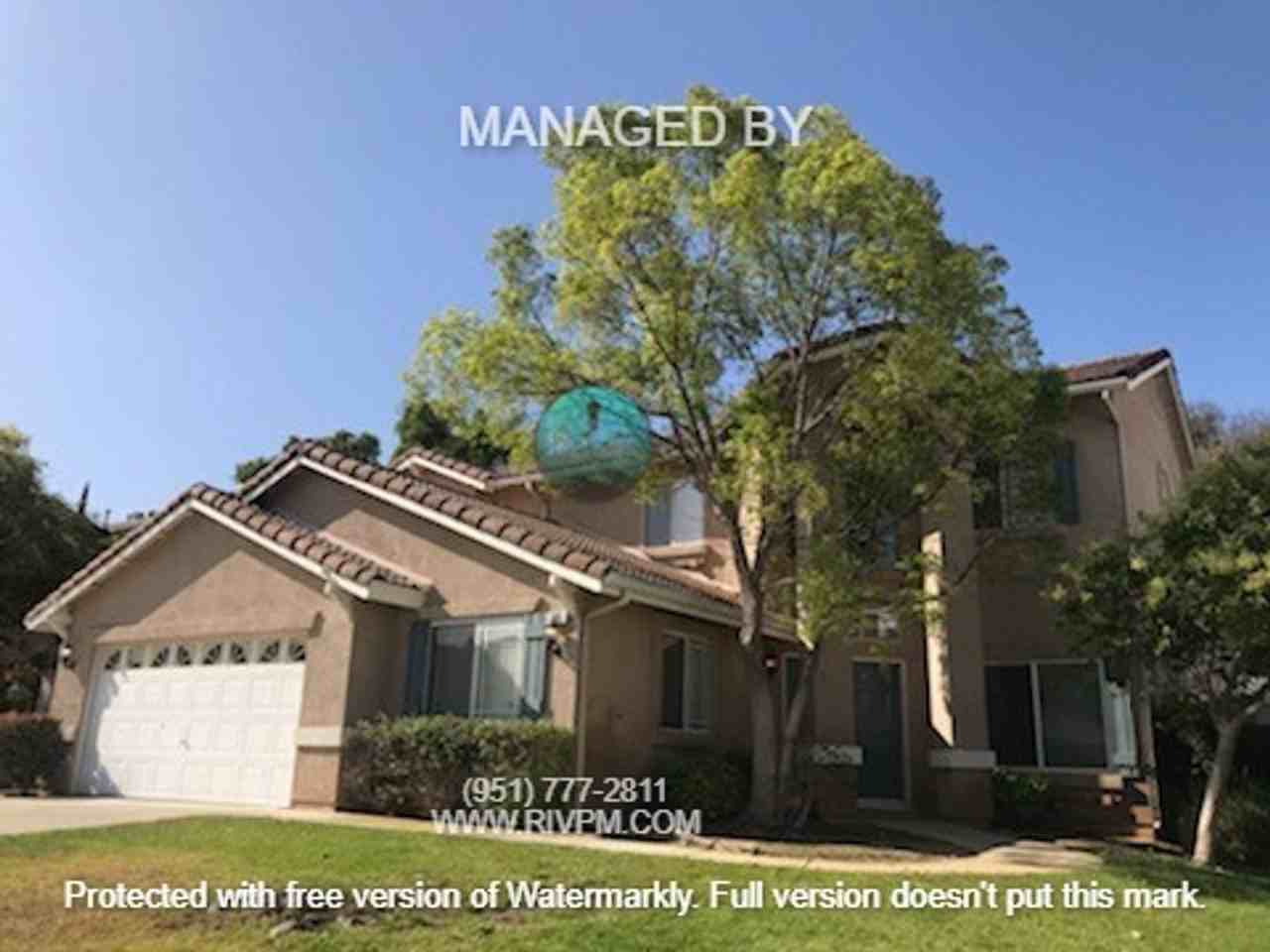 890 Shepard Crest Dr - Photo 3 of 33
