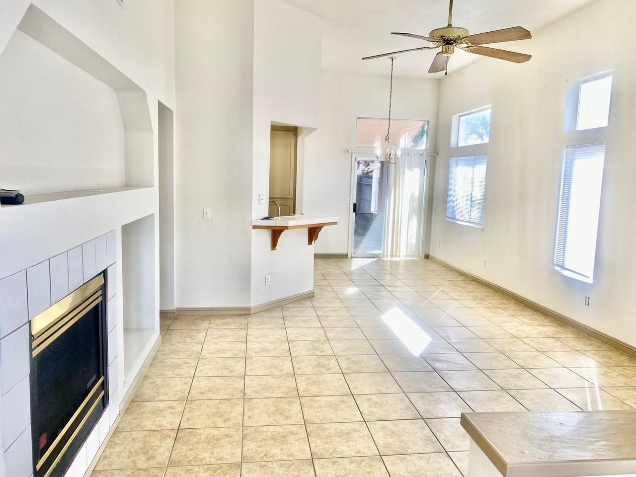 4657 W Berkeley Ave - Photo 2 of 17