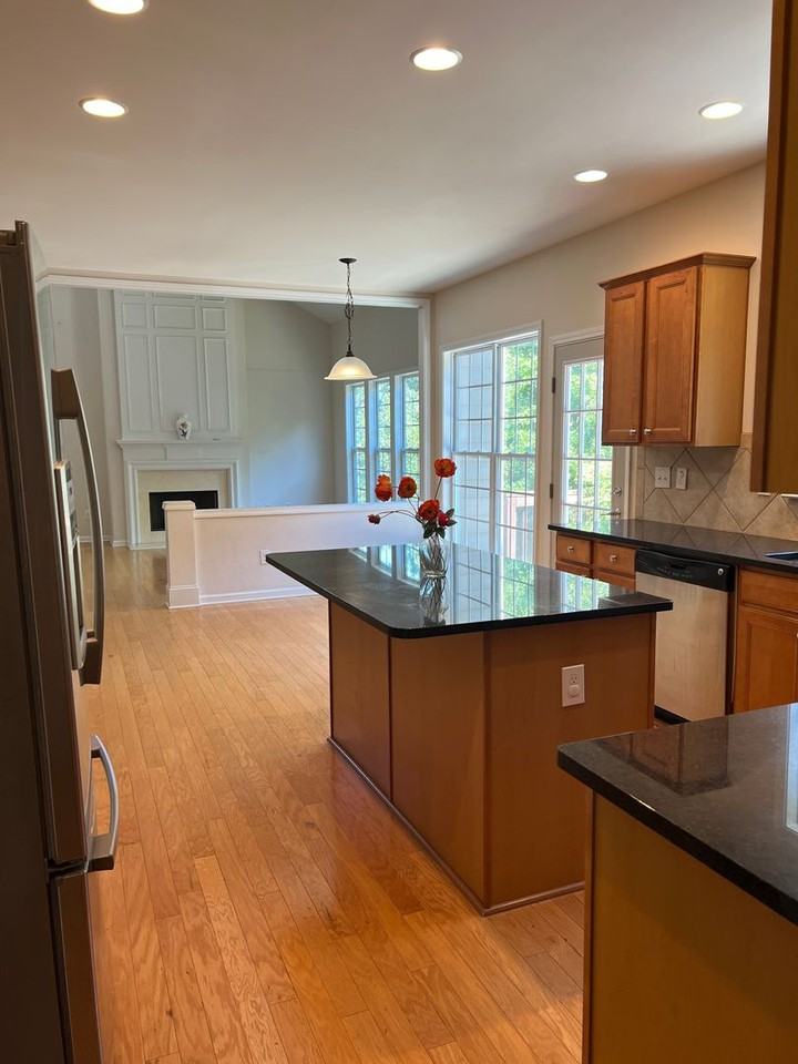 610 Cricklewood Dr - Photo 7 of 17