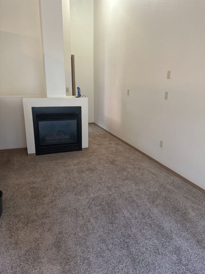 1265 Nw Stannium Rd - Photo 2 of 18