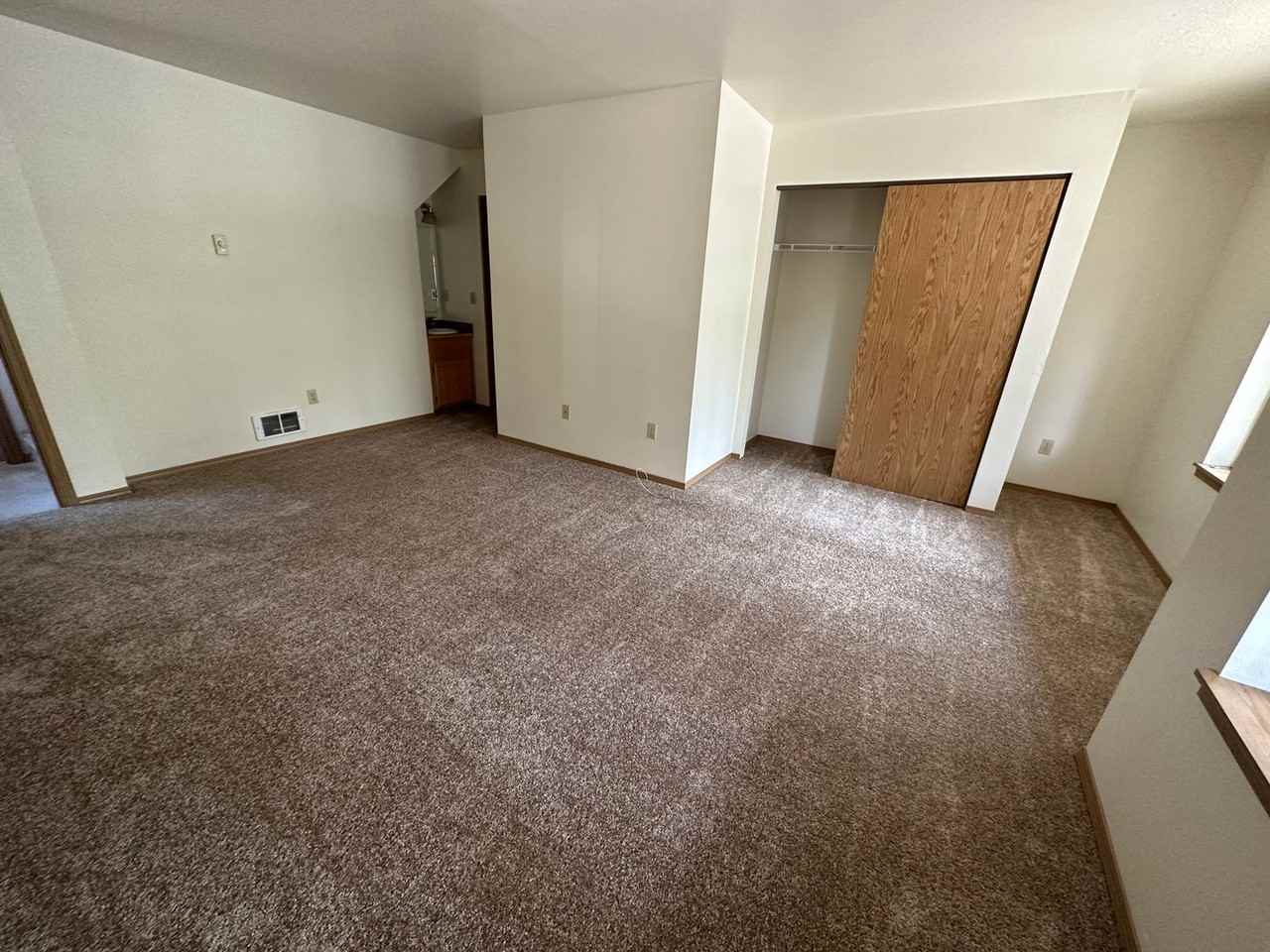 1265 Nw Stannium Rd - Photo 6 of 18