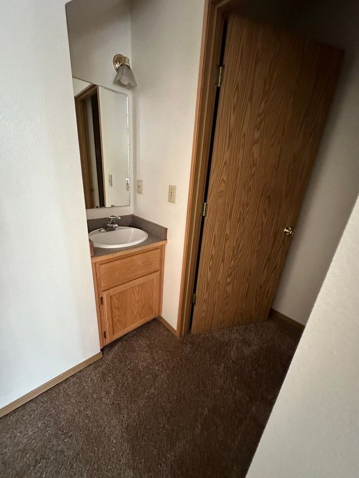 1265 Nw Stannium Rd - Photo 7 of 18