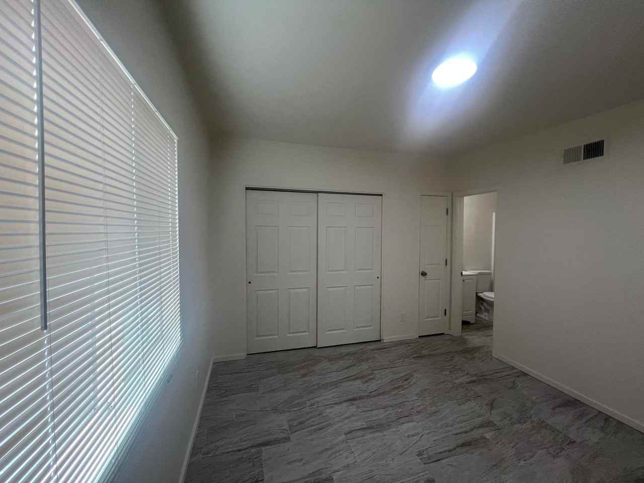 535 E Jacinto St - Photo 5 of 9