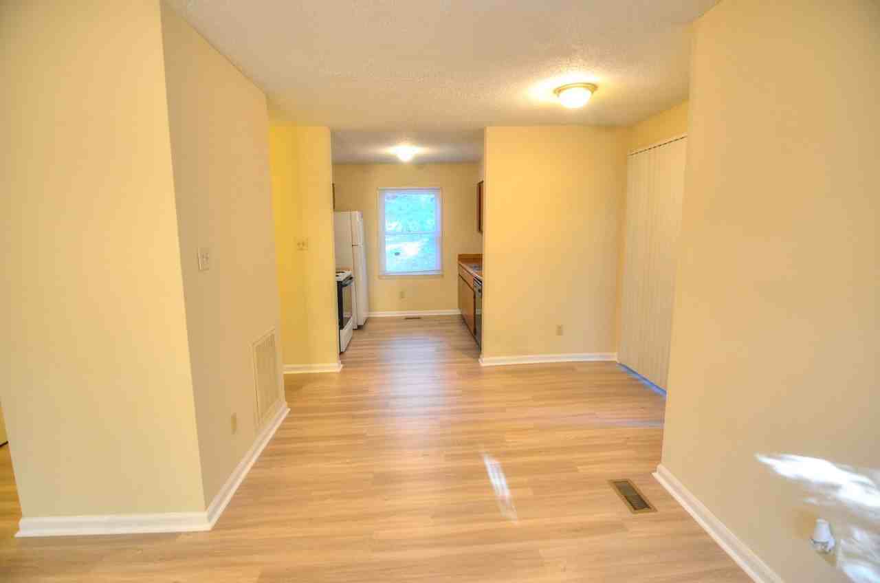 110 S Peak Dr - Photo 6 of 15