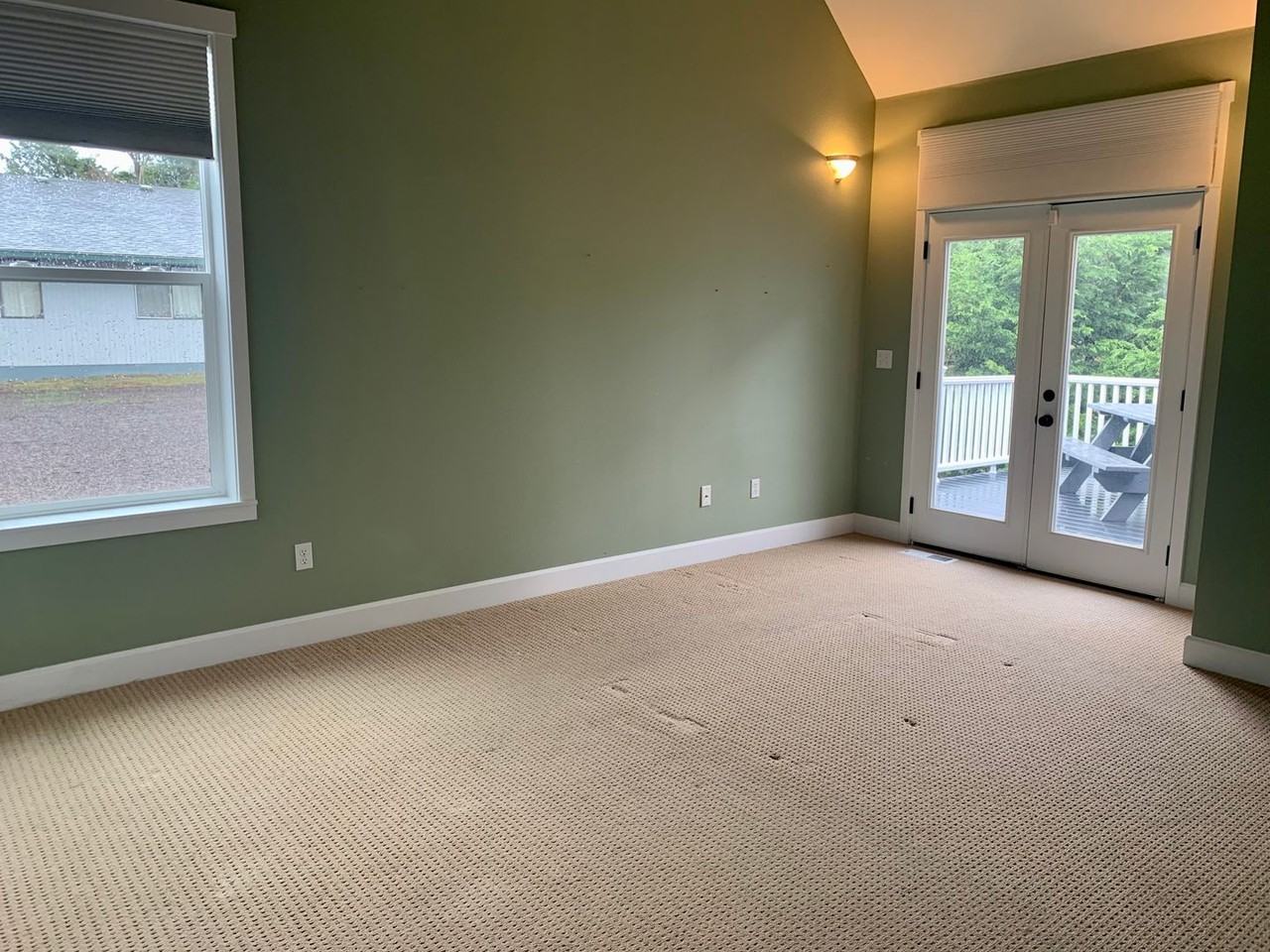 1510 Nw 25th St - Photo 5 of 17