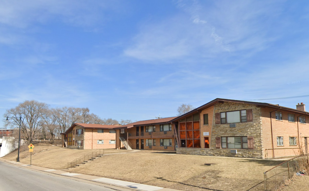 7931 S Kedzie Chicago, IL 60652 - Photo 2 of 4