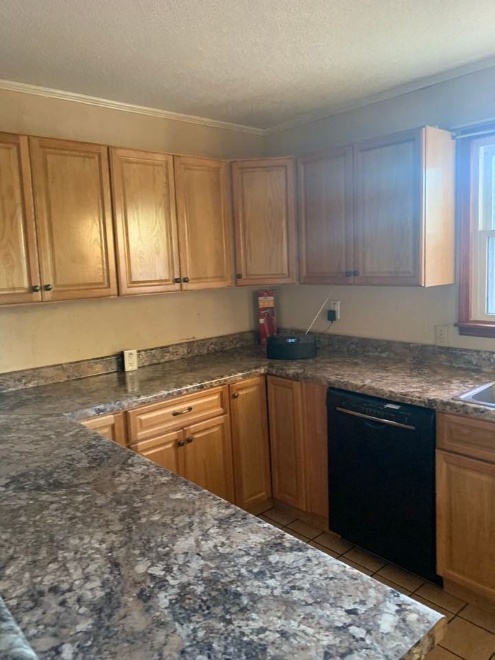 165 Greyland Dr - Photo 4 of 18