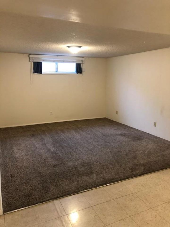 590 S 700 W - Photo 5 of 9
