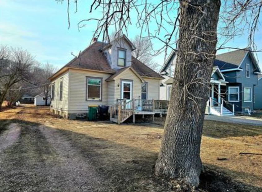 232 Fremont St S #NA - Photo 2 of 14