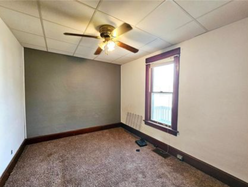 232 Fremont St S #NA - Photo 4 of 14