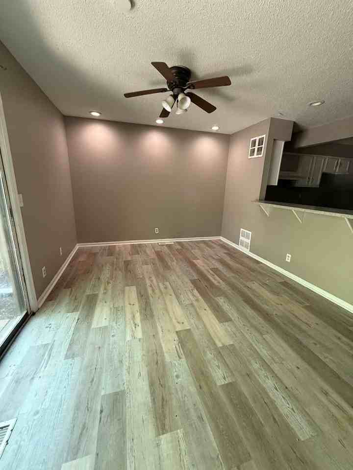 7236 E Bainbridge Ct - Photo 4 of 24