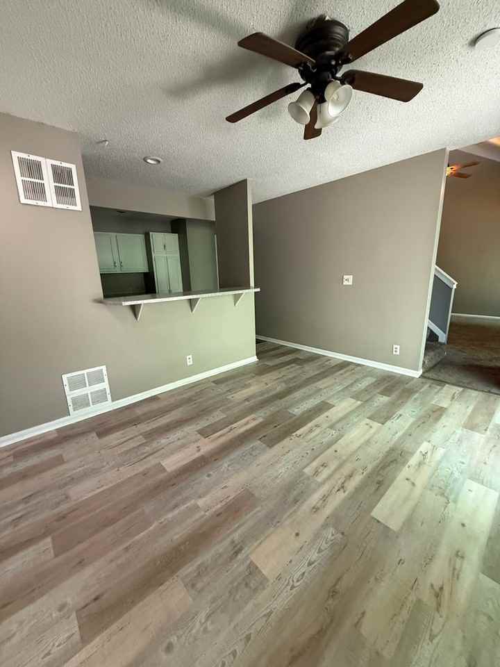 7236 E Bainbridge Ct - Photo 5 of 24