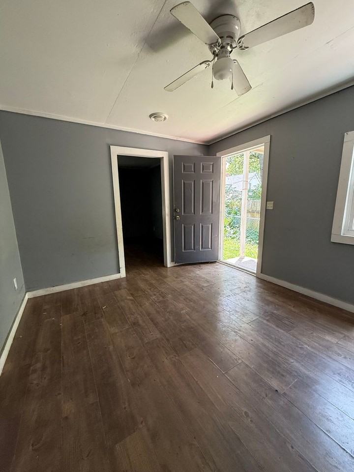 1739 Market Place Street