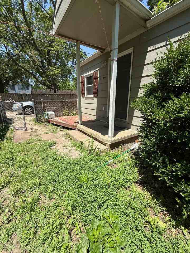 1739 Market Place Street - Photo 3 of 10