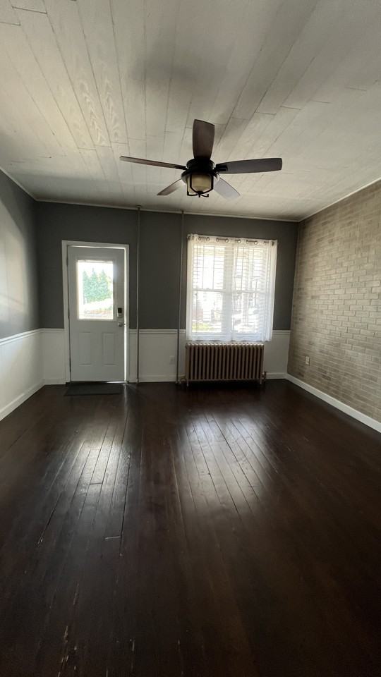 213 6th St #NA - Photo 3 of 44