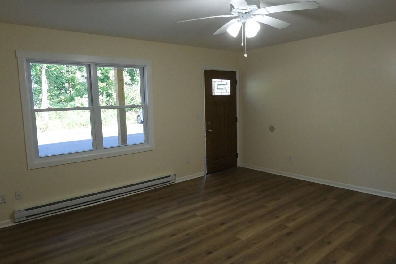 90 Elliot Road - Photo 2 of 7