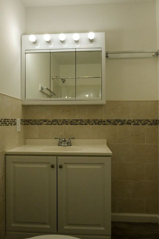 90 Elliot Road - Photo 4 of 7