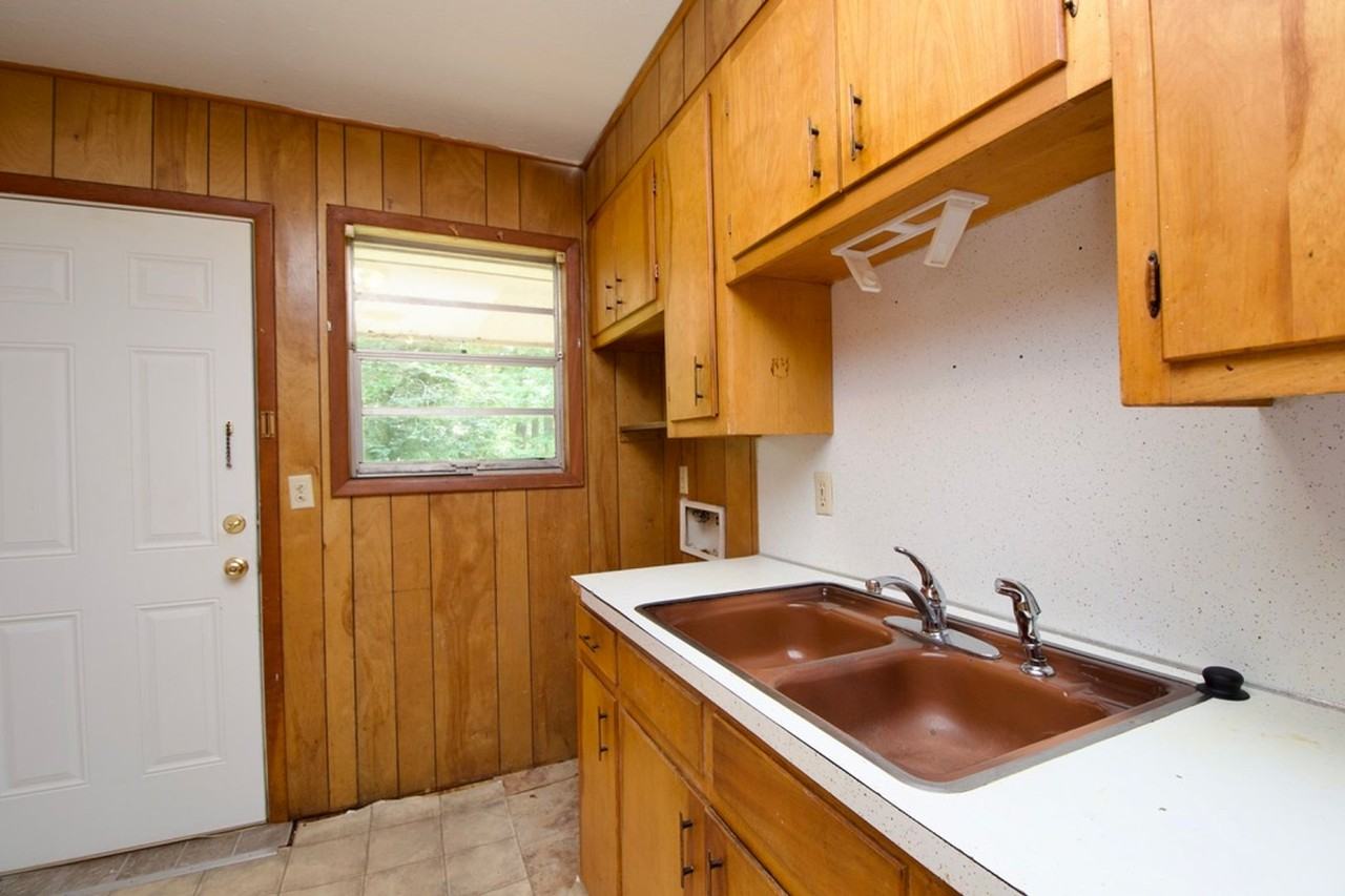 211 Wittel Ave #B - Photo 3 of 19