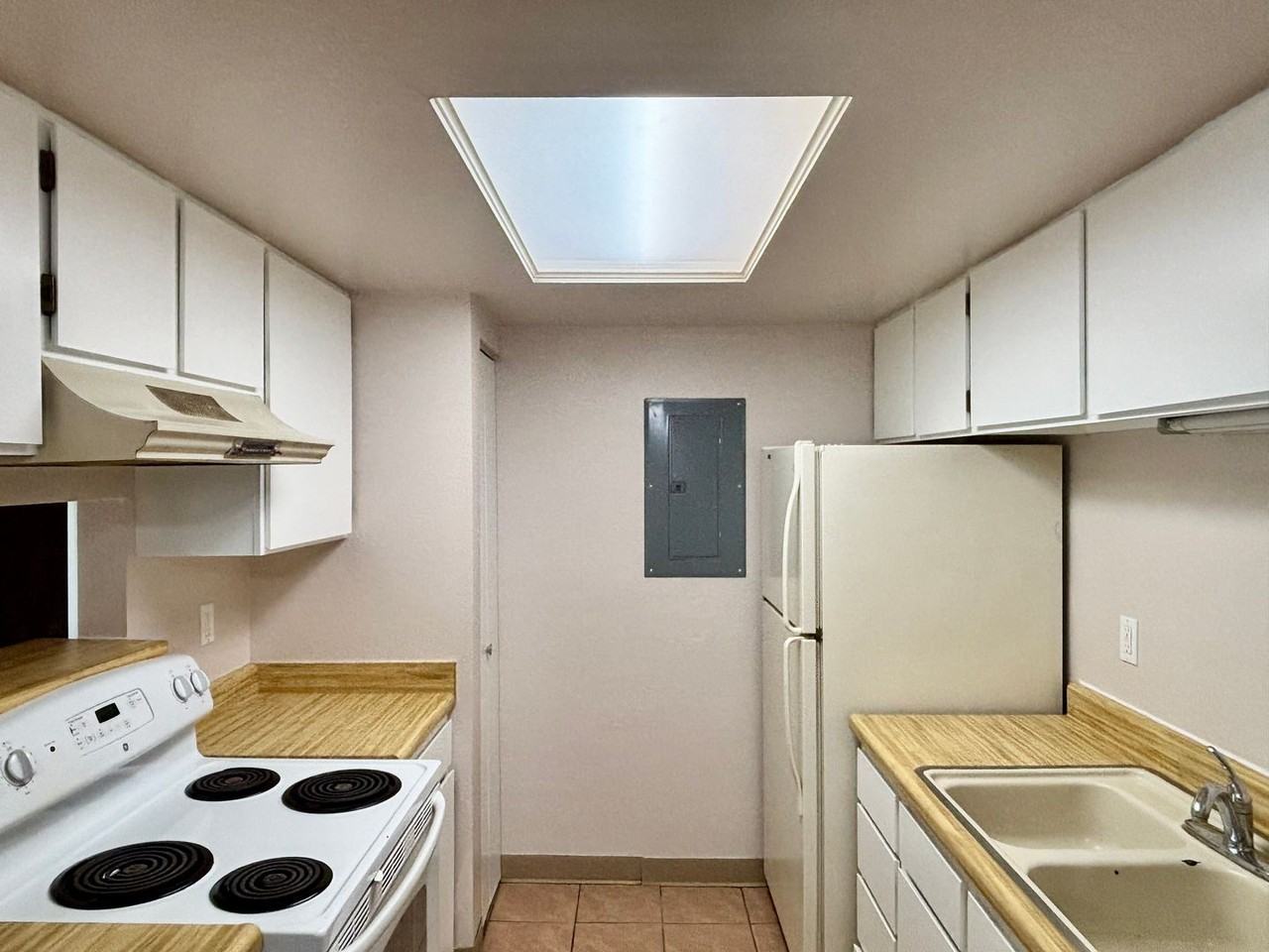 14434 E Colorado Dr - Photo 3 of 11