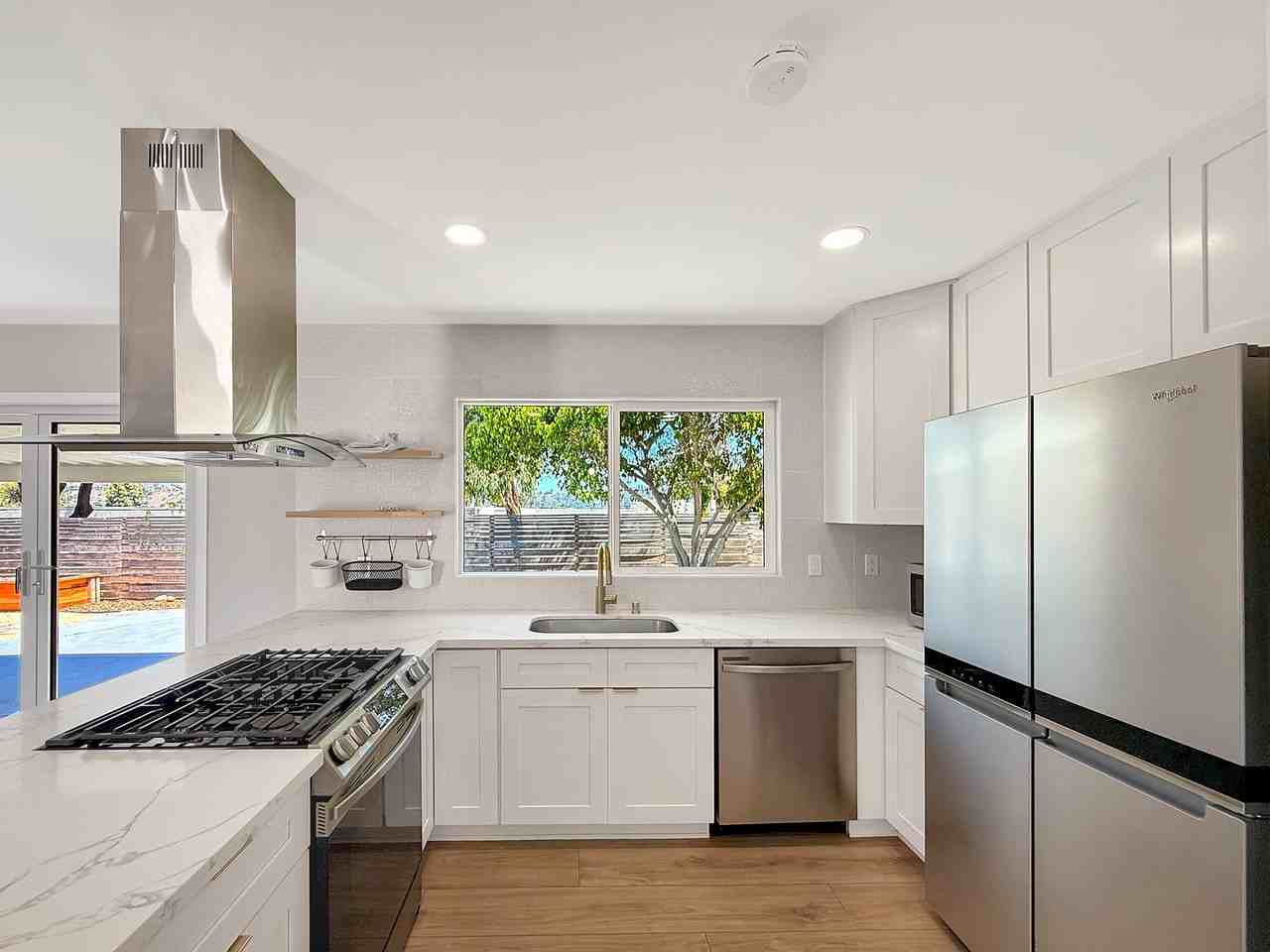 4848 Alfred Ave - Photo 2 of 15