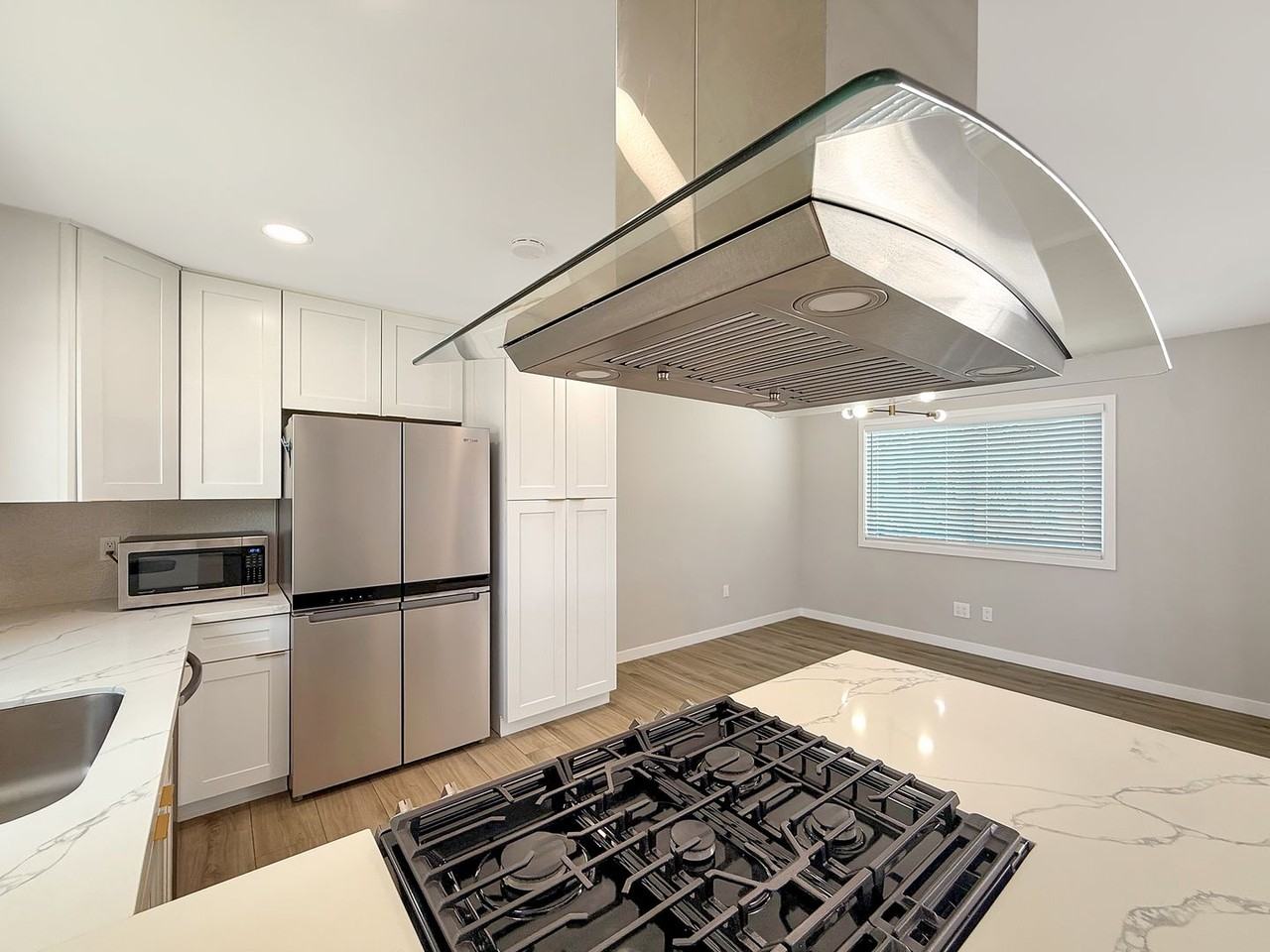 4848 Alfred Ave - Photo 3 of 15