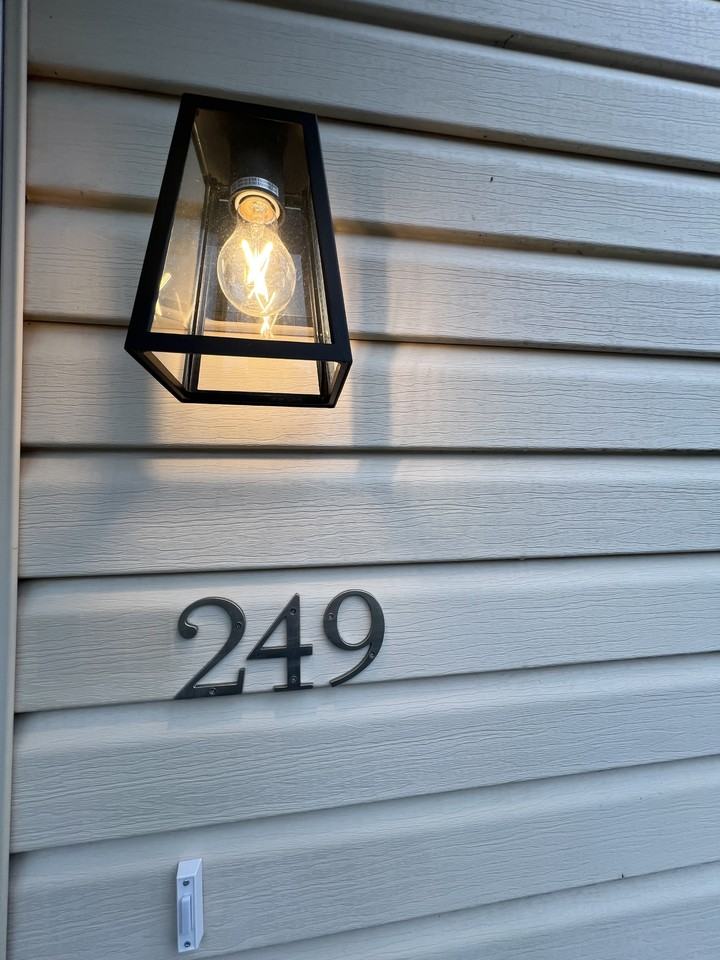 249 Washington St #249 - Photo 3 of 35