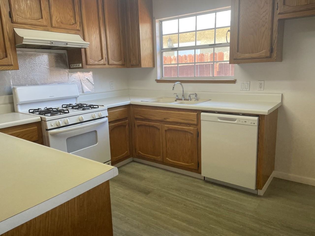 428 W Ward Ave - Photo 6 of 21