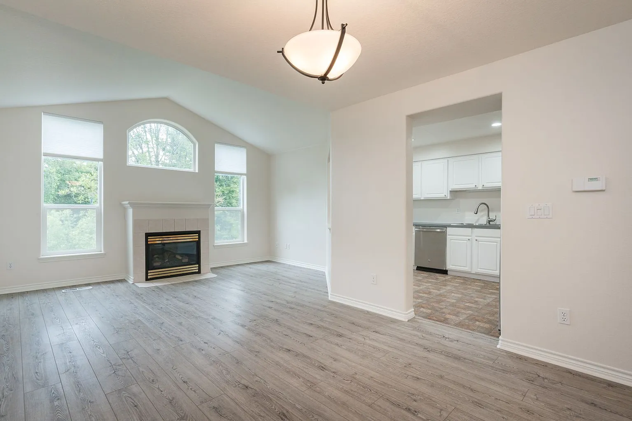 17523 Sw Heatherwood Ln - Photo 2 of 31