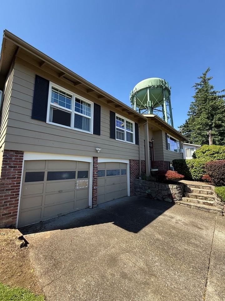 13420 Ne Rose Pkwy - Photo 3 of 34