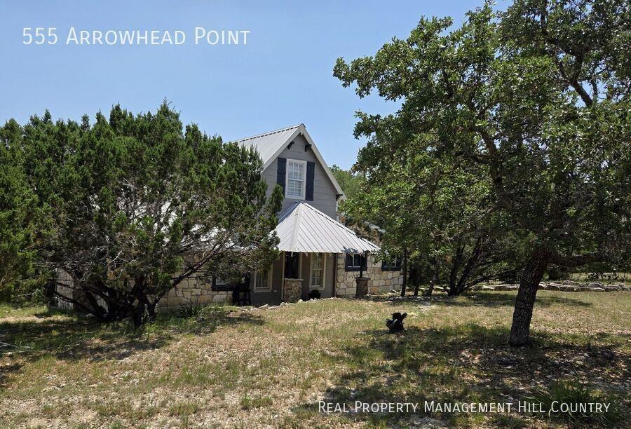 555 Arrowhead Pt - Photo 2 of 19