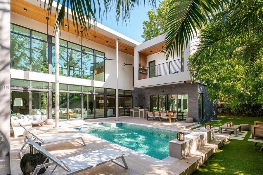 4094 Park Ave - Photo 2 of 38