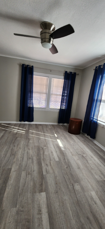 436 S Quebec Ave - Photo 4 of 12