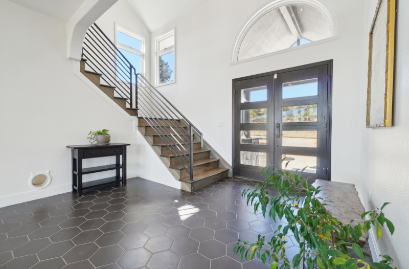 700 Apple Ridge Rd - Photo 2 of 19