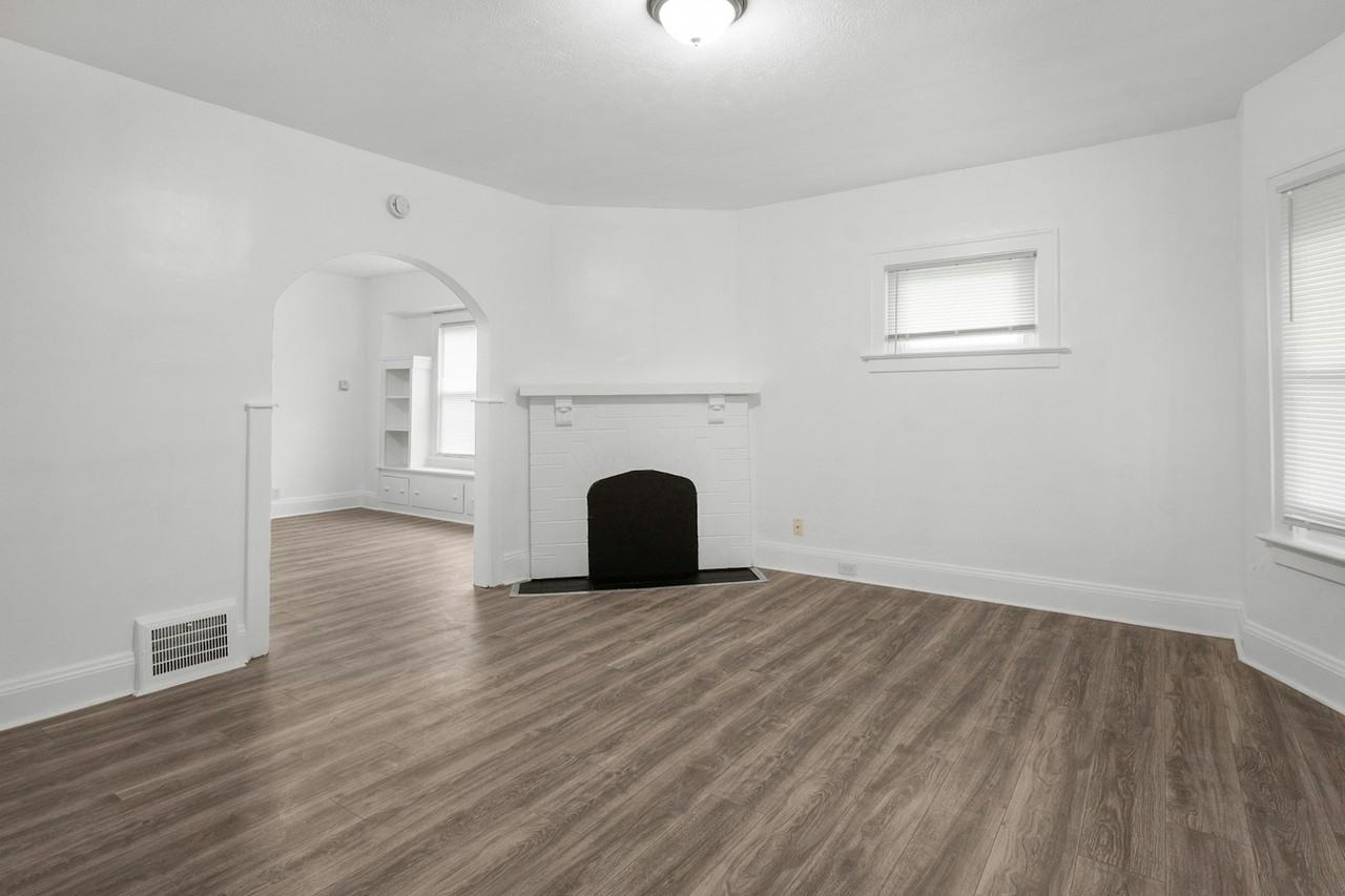 13500 3rd Avenue, Unit B (Upstairs) - Photo 5 of 15