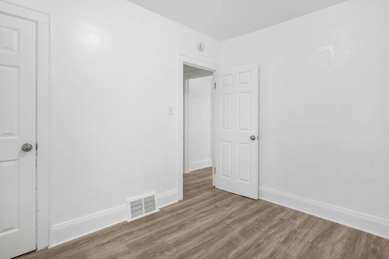 13500 3rd Avenue, Unit B (Upstairs) - Photo 7 of 15