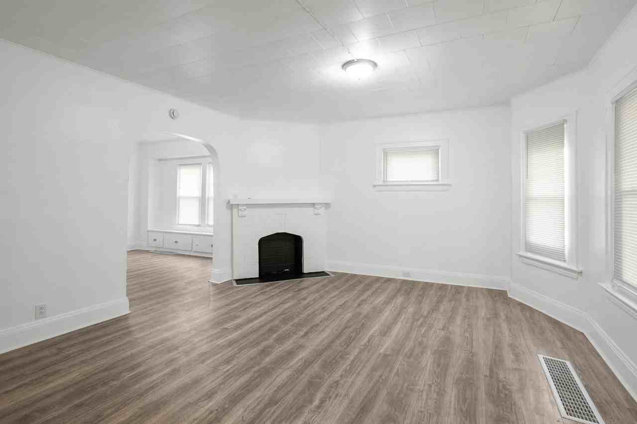 13500 3rd Avenue, Unit A - Photo 3 of 15