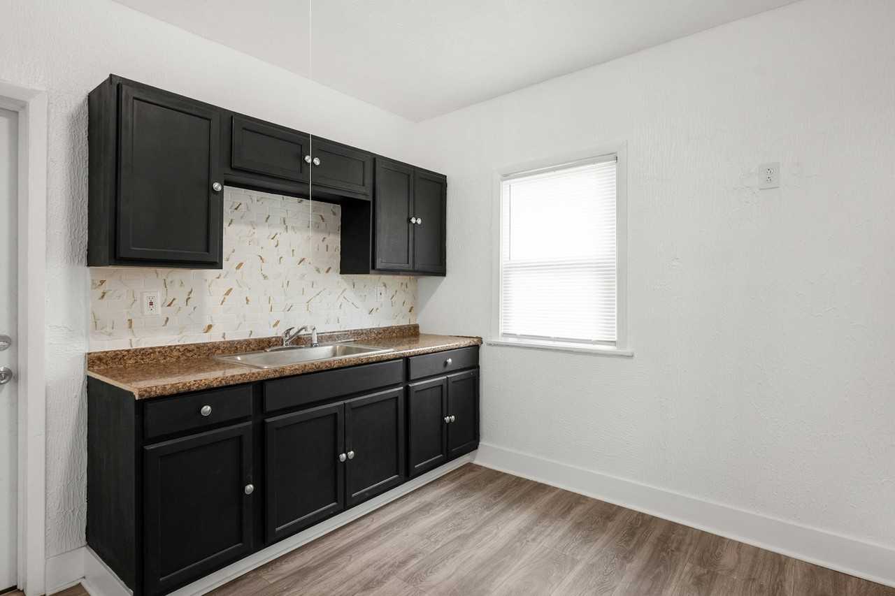 13500 3rd Avenue, Unit A - Photo 4 of 15